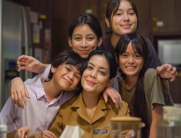 Film Yang Lain Boleh Hilang Asal Kau Jangan: Sinopsis dan Jadwal Tayang Lengkap