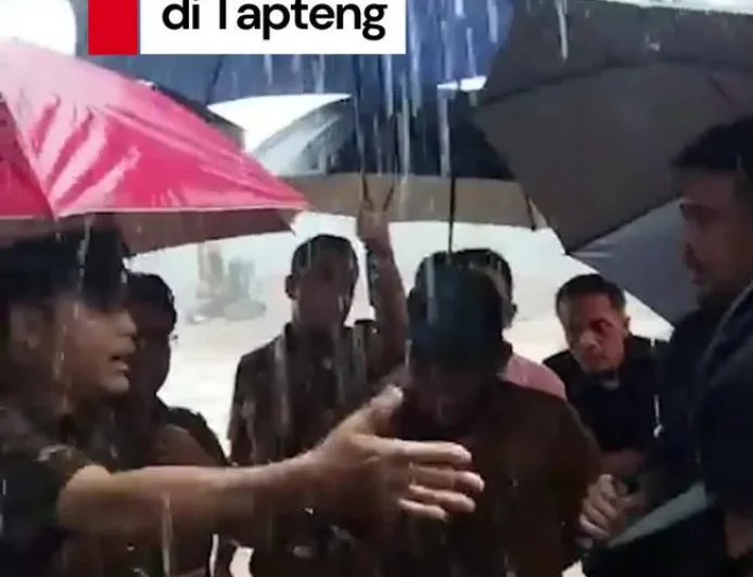 Bobby Nasution Semprot Camat Tapteng Karena Penanganan Banjir Lamban