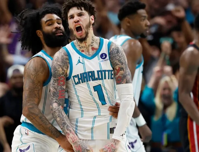 Hornets Tundukkan Heat di Overtime dan Dekati Tiket Playoff Wilayah Timur