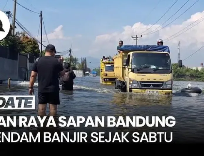 Banjir di Jalan Raya Sapan Bandung: Akses Terhambat Sejak Sabtu