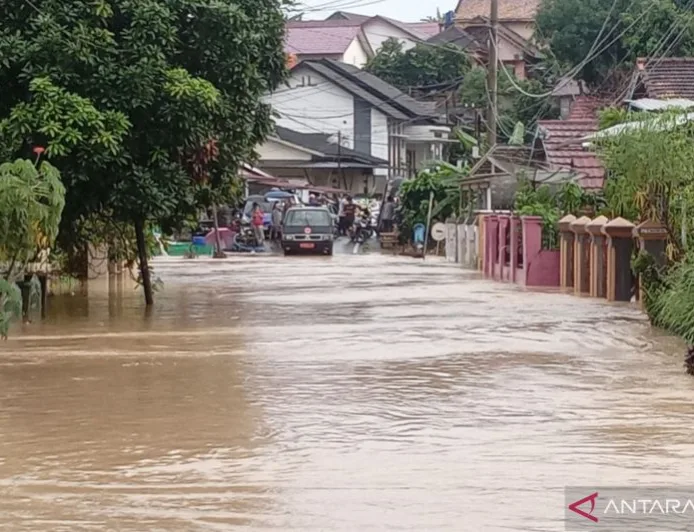 BNPB Ungkap Penyebab Banjir Solo: Dampak Bibit Siklon Tropis 92S
