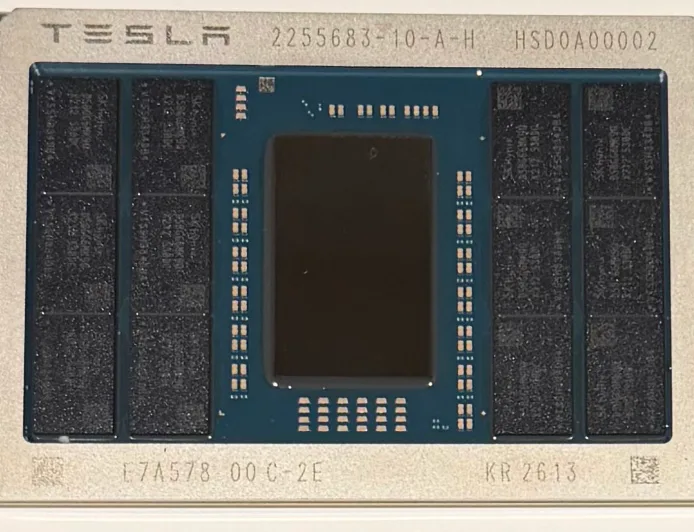 Tesla AI5 Resmi Diperkenalkan Elon Musk dengan Klaim Performa 40x Lebih Cepat