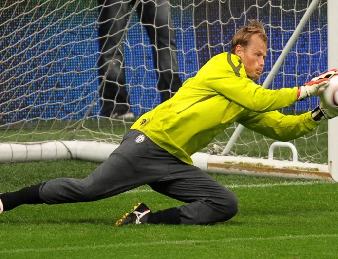 Mantan Kiper Arsenal Alex Manninger Meninggal Dunia Akibat Kecelakaan Tragis