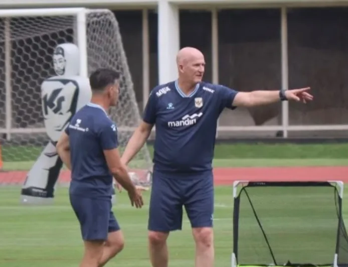 Simon Grayson Ditunjuk John Herdman Jadi Mata Elang Timnas Indonesia 2026