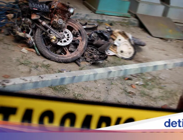 Tabrak Bus Listrik TransJ di Lenteng Agung Jaksel, Pemotor 58 Tahun Tewas