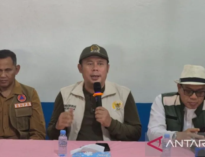 Wakil Ketua DPR Tekankan Perlindungan Petani Terdampak Banjir Bandung