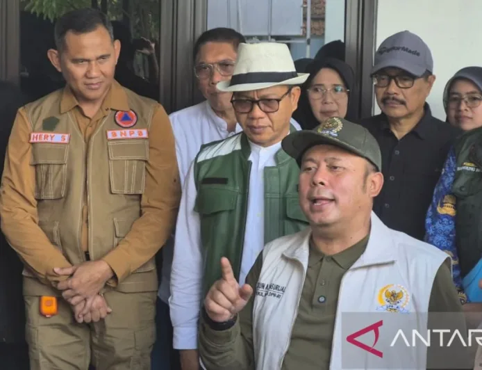 Wakil Ketua DPR Dorong Koordinasi Antarwilayah untuk Atasi Banjir Bandung