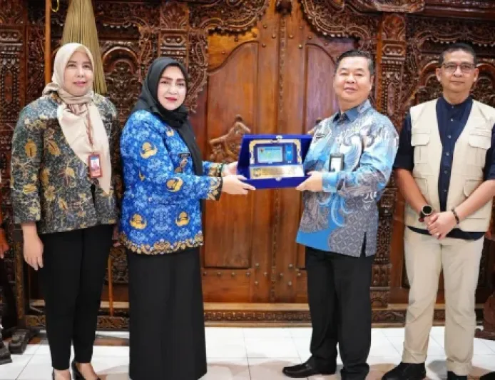 Banyumas Jadi Percontohan Digitalisasi Bantuan Sosial dengan Aplikasi Perlinsos