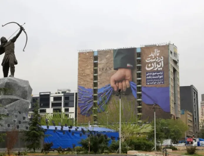 Iran Buka Selat Hormuz Selama Gencatan Senjata Lebanon, Trump Berterima Kasih