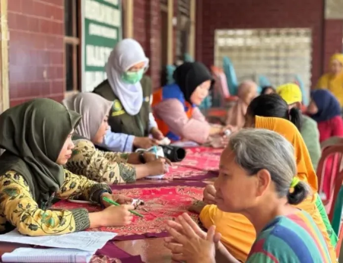Muhammadiyah Surakarta Gelar Pengobatan Gratis untuk Korban Banjir Joyotakan