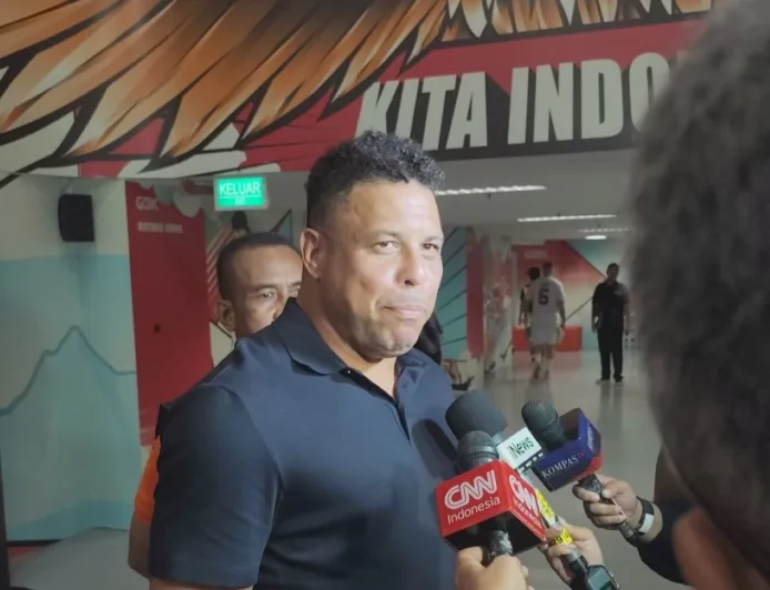 Ronaldo Nazario Puji Atmosfer SUGBK Usai Clash of Legends Meski Timnya Kalah