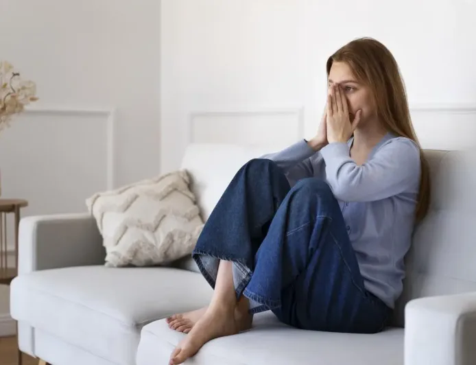 5 Alasan Mengapa Kamu Kini Lebih Memilih Diam daripada Bercerita