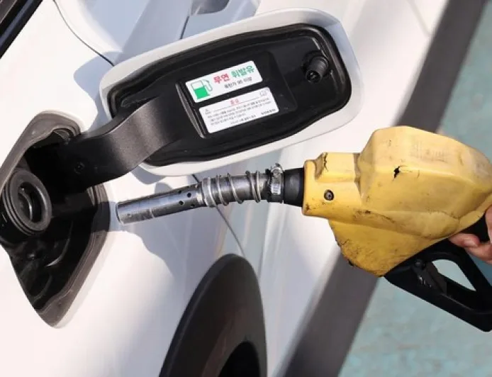 9 Kebiasaan Warga RI yang Bikin Mobil Boros Bensin dan Cara Mengatasinya