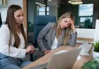 5 Cara Efektif Agar Tidak Ketularan Stres Rekan Kerja di Kantor