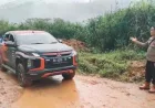 Longsor Tutup Akses Kerinci–Bangko, Polisi Terapkan Sistem Buka Tutup Lalu Lintas