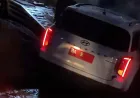 Wagub Sumbar Vasco Alami Kecelakaan Tunggal, Mobil Rusak Parah di Depan