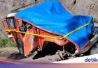 Jip Wisata Bromo Kecelakaan, Sopir dan Penumpang Tewas