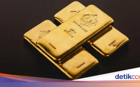 Harga Emas Turun Tajam: Deflasi 3,76% Akhiri Reli 30 Bulan Emas Antam