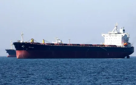 Dua Supertanker Iran Bawa Jutaan Barel Minyak Masuk Perairan RI Lolos Blokade AS