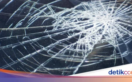 Pemotor Tewas Usai Tabrak Pembatas Busway di Slipi Jakarta Barat