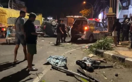 Kecelakaan Maut di Pantura Tuban: Mobil Terbalik, Pengemudi Tewas di Tempat