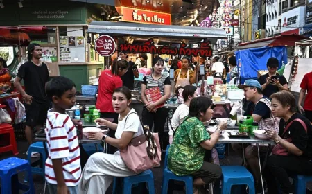 Budaya Kuliner Jalanan Bangkok Terancam Sirna Akibat Penertiban Pedagang Kaki Lima
