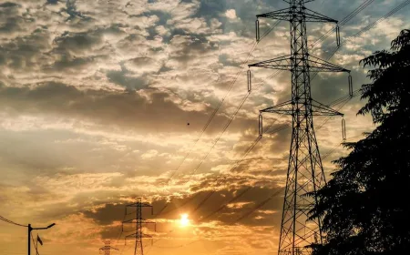 Diblokade AS, Iran Minta Warga Hemat Listrik dan Gas