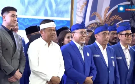 Lantik Kepengurusan DPW-DPD PAN se-Jabar, Zulhas Targetkan Partai Tembus 3 Besar Pemilu 2029
