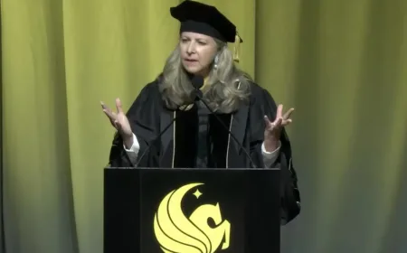 UCF commencement speaker met with boos over pro-AI remarks during ceremony: 'Struck a chord'