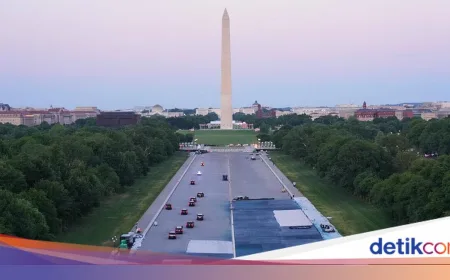 Renovasi Kolam Refleksi Lincoln Memorial Dicat Biru, Trump Serang Obama-Biden