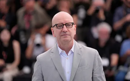 Steven Soderbergh Gunakan AI dalam Dokumenter John Lennon, Ini Penjelasannya
