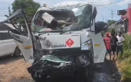 Kecelakaan Beruntun 4 Kendaraan di Pantura Situbondo, Pemotor Tewas Mengenaskan