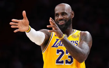 Rumor Kontrak LeBron James: Kesepakatan Baru dan Pilihan Musim Panas Ini