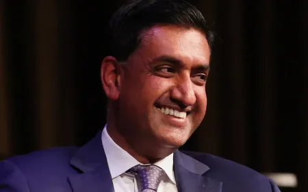 Ro Khanna Sindir Trump Soal Postingan AI dan Absen di Pernikahan Anak