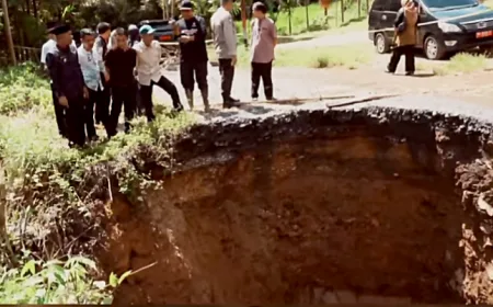 PASBANA | KABAR KITA: Penanganan Darurat Longsor Situjuah Limo Nagari Dipercepat