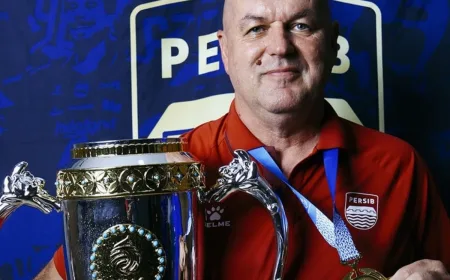 2 Pelatih Top Super League yang Putuskan Mundur Usai Musim 2025-2026, Nomor 1 Tinggalkan Persib Bandung