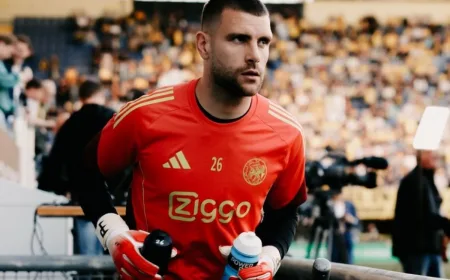John Herdman Bahagia, Nilai Pasar Maarten Paes Meningkat Drastis Usai Gabung Ajax Amsterdam!