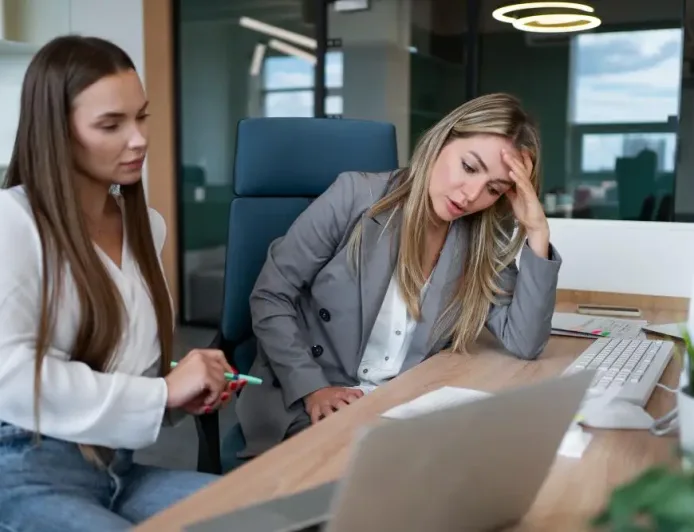 5 Cara Efektif Agar Tidak Ketularan Stres Rekan Kerja di Kantor