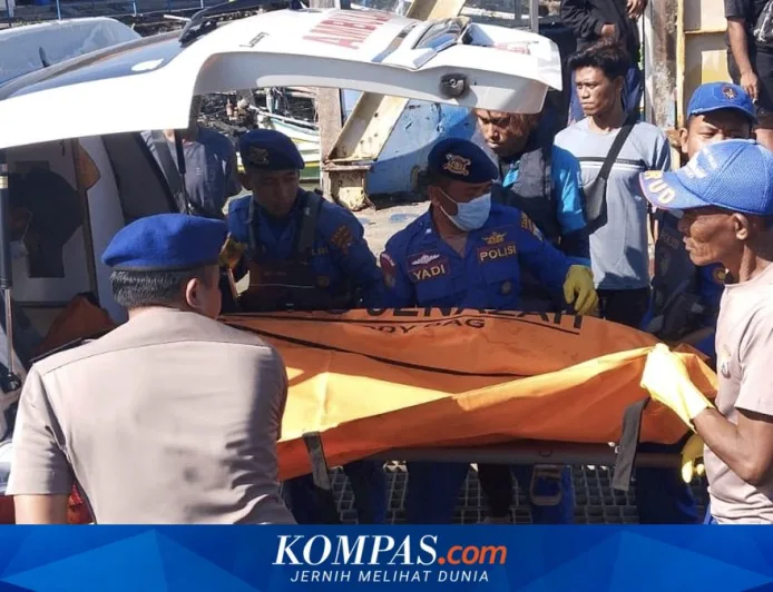 Kecelakaan Kerja, ABK Kapal Kargo Jatuh di Selat Madura, Ditemukan Tewas