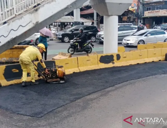 Cegah kecelakaan, Pemkot Jaktim perketat pengawasan jalan berlubang