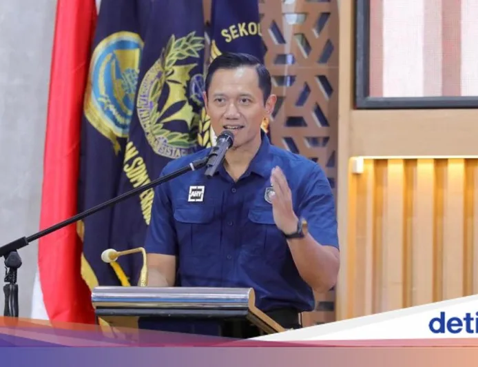 AHY Jelaskan Penyebab Harga Tiket Pesawat Naik dan Dampaknya bagi Masyarakat