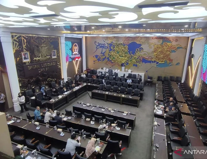 Penegakan Hukum Kerugian Negara: Baleg DPR Tekankan Kepastian dan Keadilan