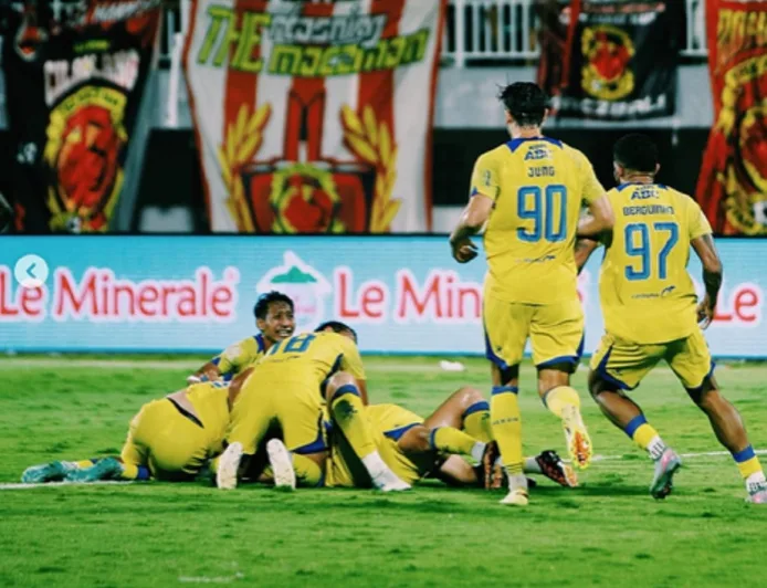 Persib Bandung di Ambang Hattrick Juara Super League, Beckham Putra Bangga Jadi Bagian Kota Ini