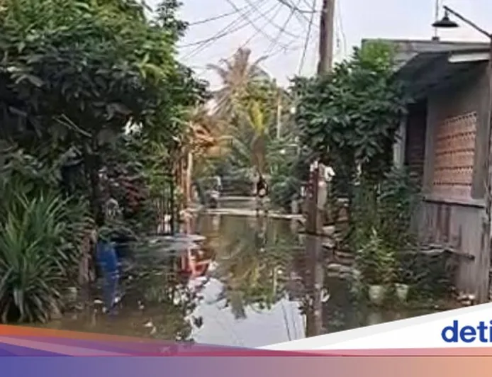 Banjir di Depok Akibat Luapan Kali Angke: Rumah Terendam 70 Cm Kini Sudah Surut