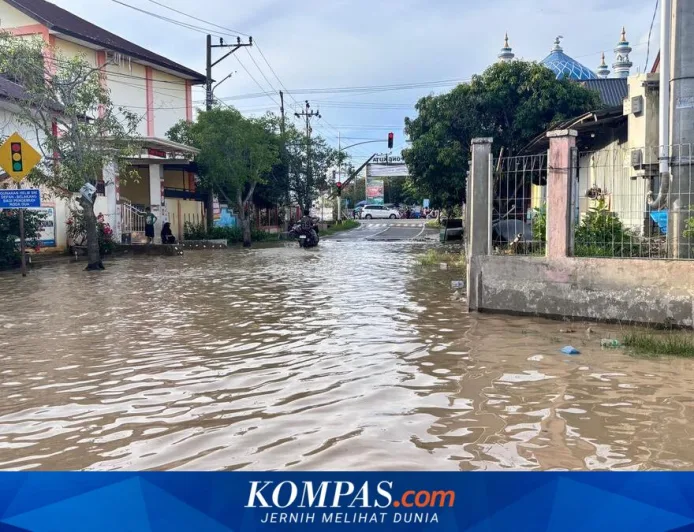 Banjir Rob dan Abrasi Aceh Utara Meluas, 11 Desa Terendam dan Warga Mengungsi
