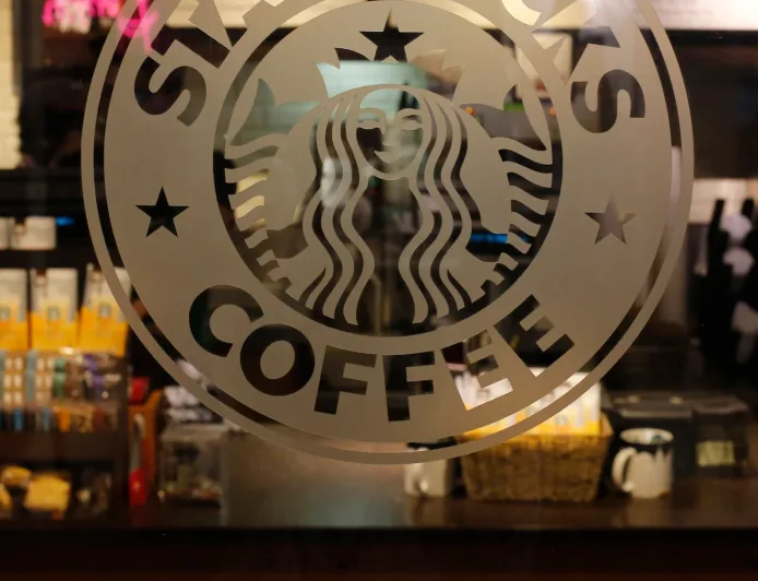 Starbucks Hentikan Penggunaan AI untuk Inventaris di Amerika Utara Setelah 9 Bulan