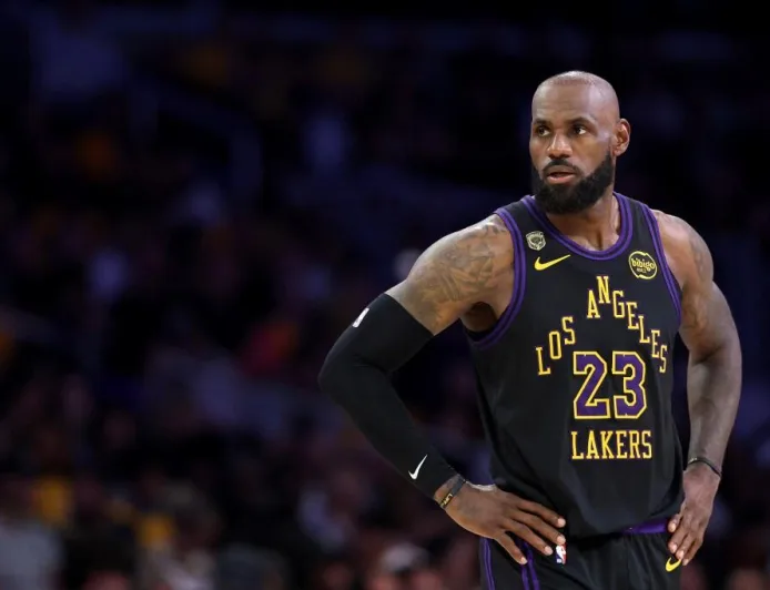 LeBron James Akui Lakers Kalah Kelas dari Thunder di Semifinal NBA 2026