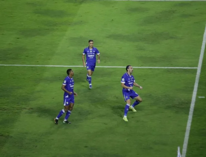 Jadwal Siaran Langsung Persib Bandung vs Persijap Jepara Super League 2025-2026