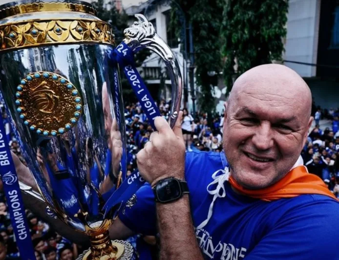 Penyebab Persib Bandung Ganti Bojan Hodak dengan Igor Tolic sebagai Pelatih