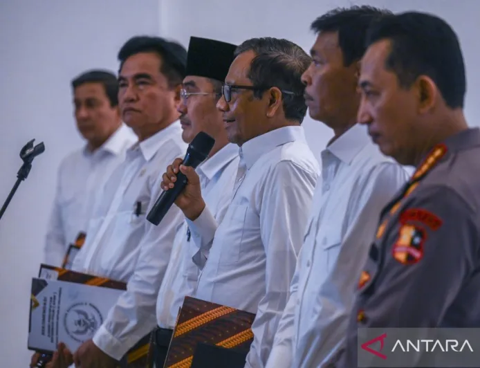 Aspek politik hukum kewenangan eksekutorial Kompolnas